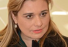 DESENTUERTOS: HEROÍNA O VILLANA